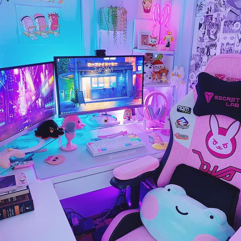 setup gamer kawaii en blanco y rosa